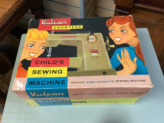 VINTAGE VULCAN COUNTESS CHILD'S SEWING MACHINE