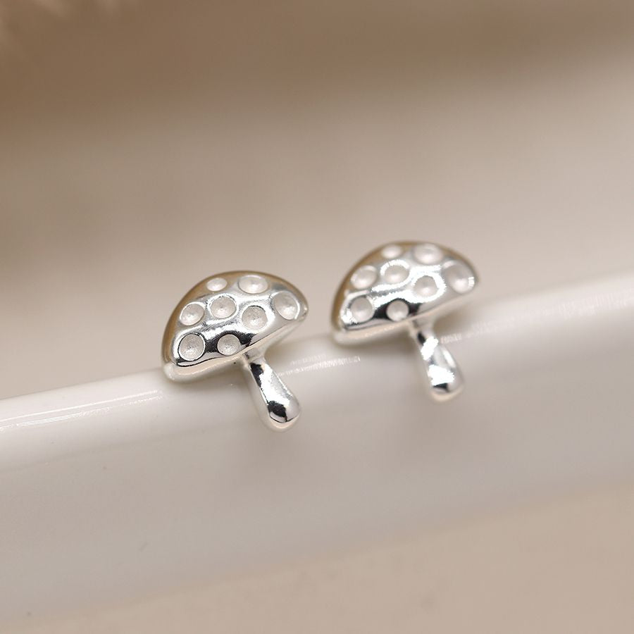 STERLING SILVER TOADSTOOL STUD EARINGS - Nostalgia Furniture & Gifts