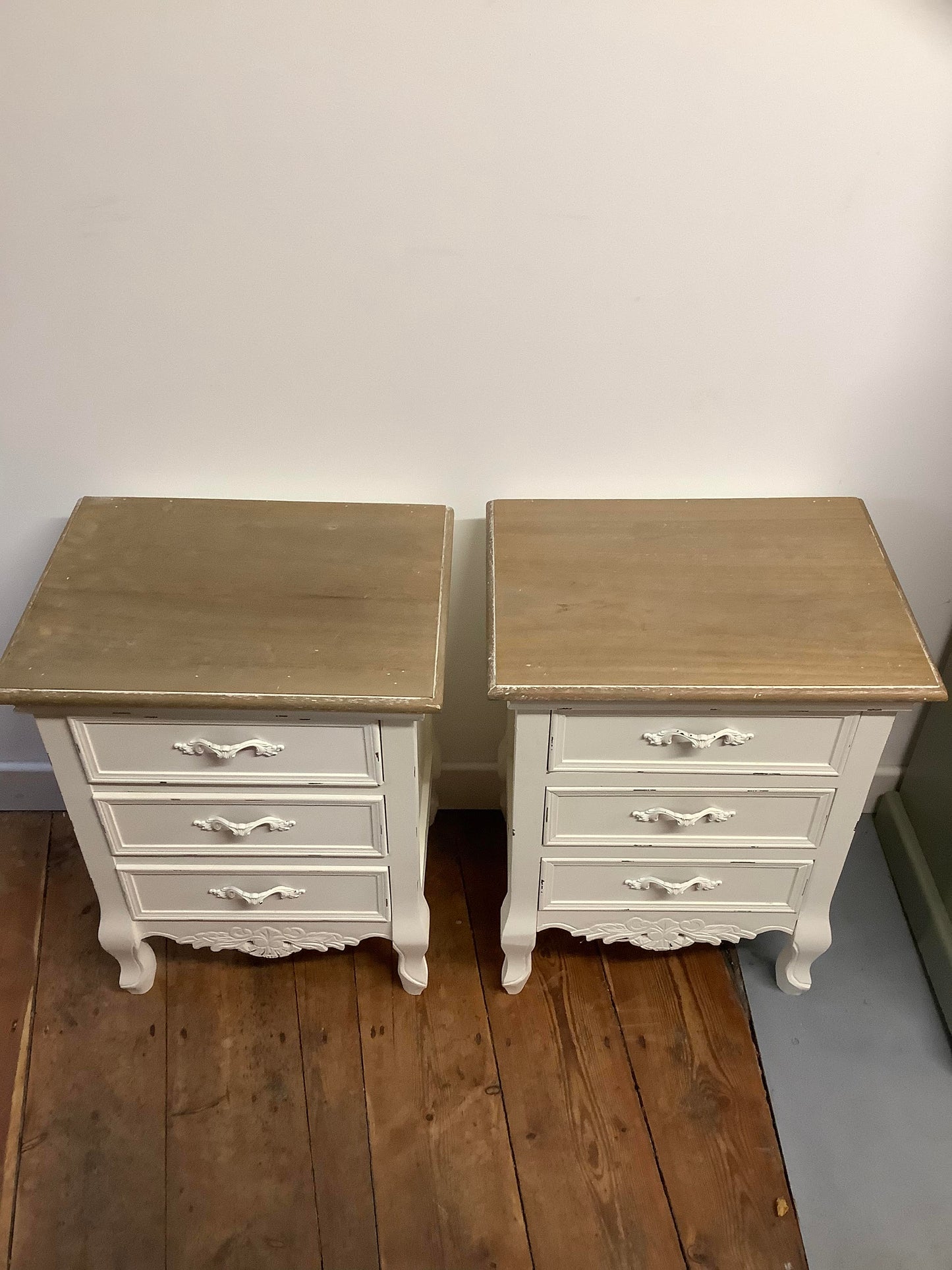 A Pair Of Ivory Shabby Chic Style Bedside Drawers